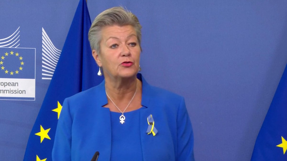 At the moment, there is no basis for trust with Russia, says Home Affairs Commission @YlvaJohansson, and visiting the European Union is not a fundamental right.  That's why, she explains, the EU Commission wants to suspend the privileges now enjoyed by Russia visa-seekers